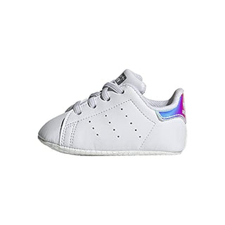 adidas Originals Unisex-Child Stan Smith Sneaker, White/White/Silver Metallic, 4 Big Kid US
